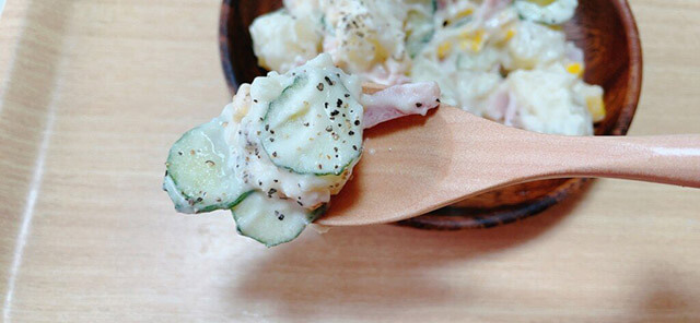 業務スーパー「ちょっと贅沢なとろけるプリン」でポテトサラダを作ってみた！　予想しなかった結果に感動