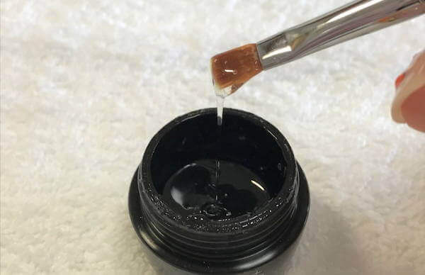 元ネイリストが教える！　ジェルネイル初心者が“やってはいけないこと”ランキングベスト5