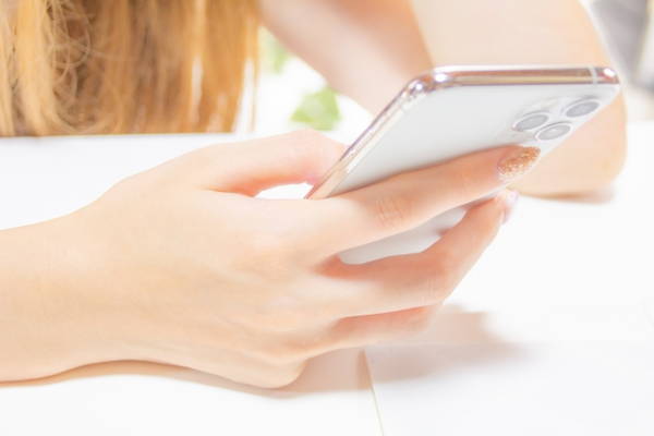 元ネイリストが教える！　ジェルネイル初心者が“やってはいけないこと”ランキングベスト5