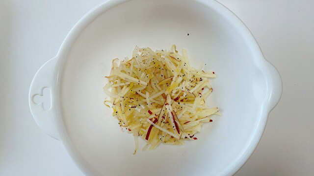 タサン志麻【もやしとリンゴのヨーグルトサラダ】、その予想外の味とは？