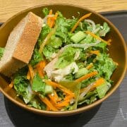 WithGreen、クリスプ・サラダワークス……サラダ専門店、管理栄養士のおすすめメニューは？