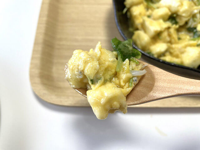 平野レミ【ふわふわ卵焼き】は5分で作れる！　「ポリ袋ではんぺんを潰す」斬新なレシピ