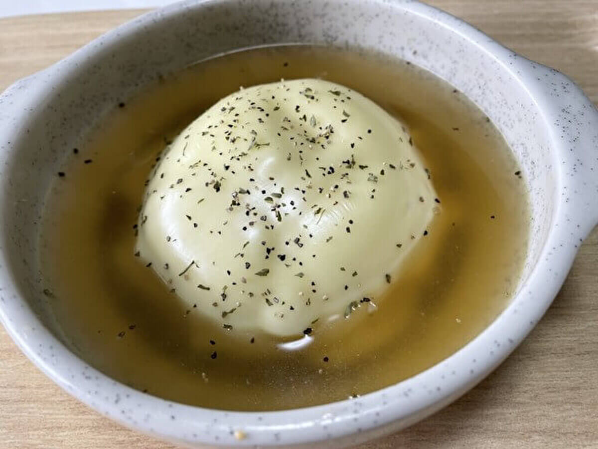 バズレシピ【チーズメルトオニオンスープ】の画像