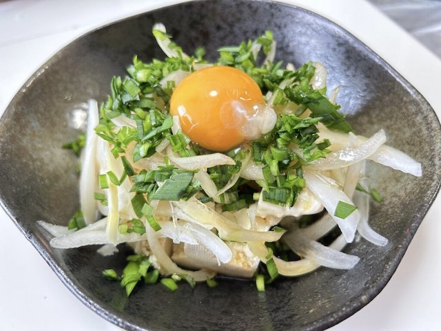 新玉ねぎと豆腐のサラダの完成画像