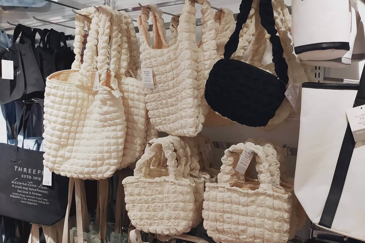 THREEPPYのぽこぽこバッグの画像