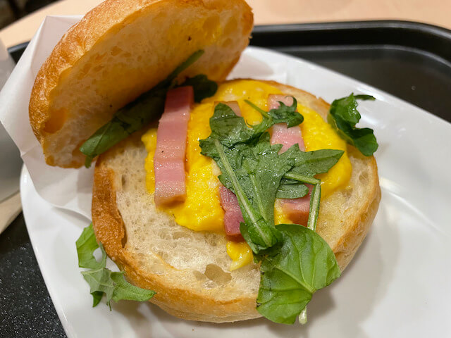 【カフェベローチェ】480円モーニングが大正解だった！　とろけるチーズが至高のホッカホカサンドの画像11