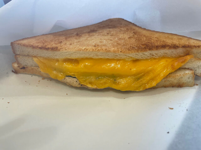 【カフェベローチェ】480円モーニングが大正解だった！　とろけるチーズが至高のホッカホカサンドの画像5