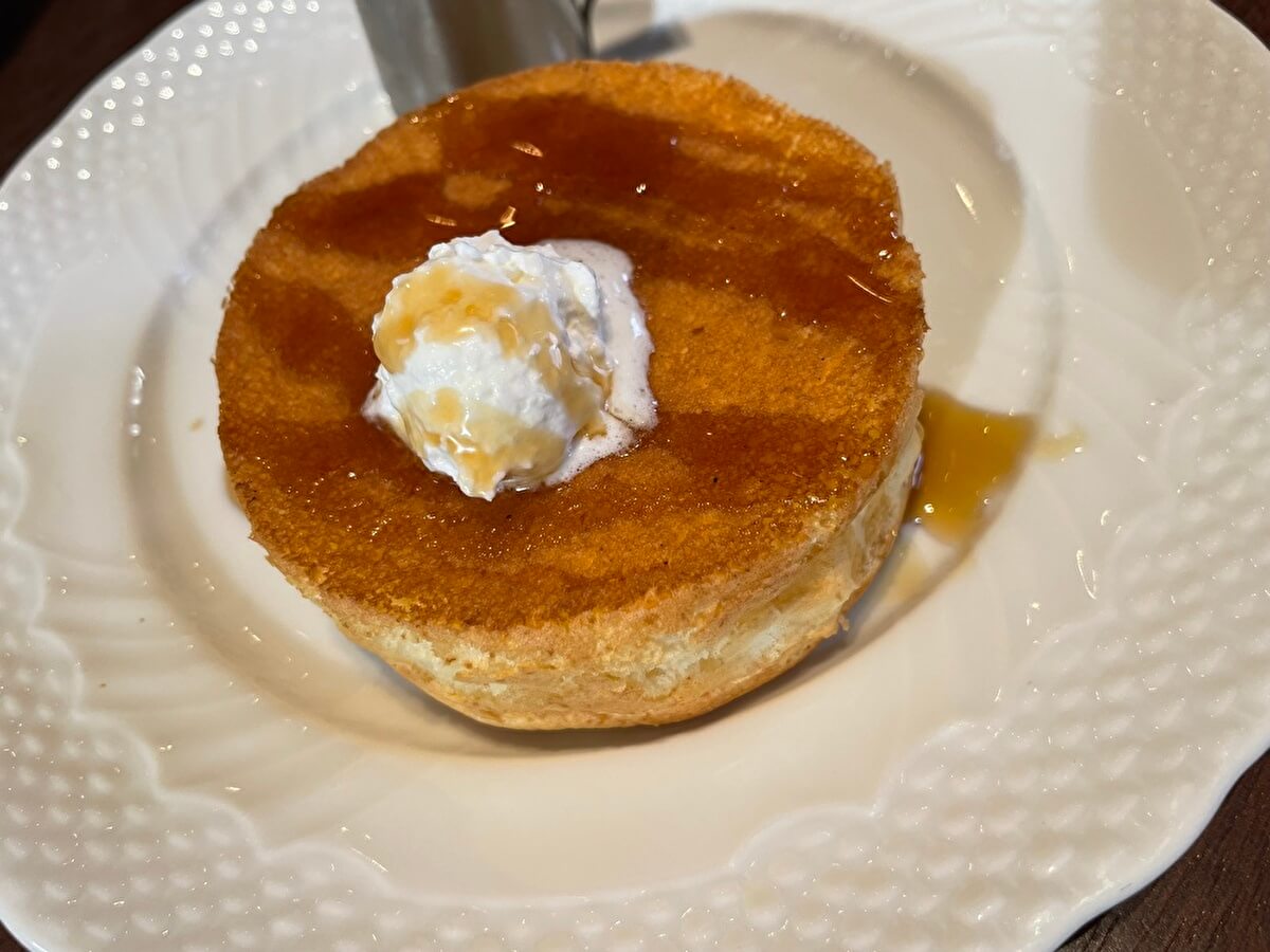 星乃珈琲店のモーニング「ミニパンケーキ」の画像