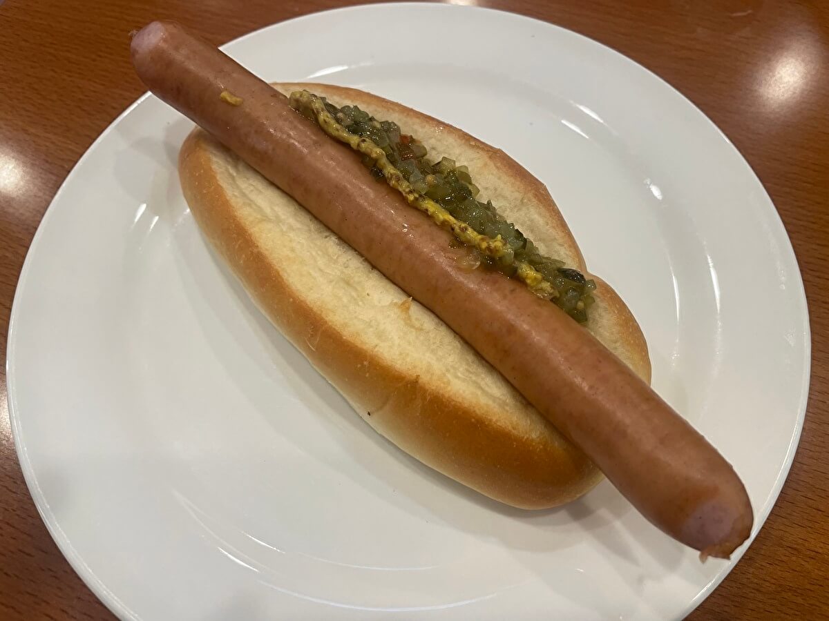 珈琲館モーニング「粗挽きソーセージのホットドッグ」の画像