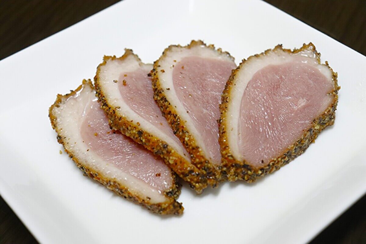 業務スーパーの「合鴨パストラミ」の画像