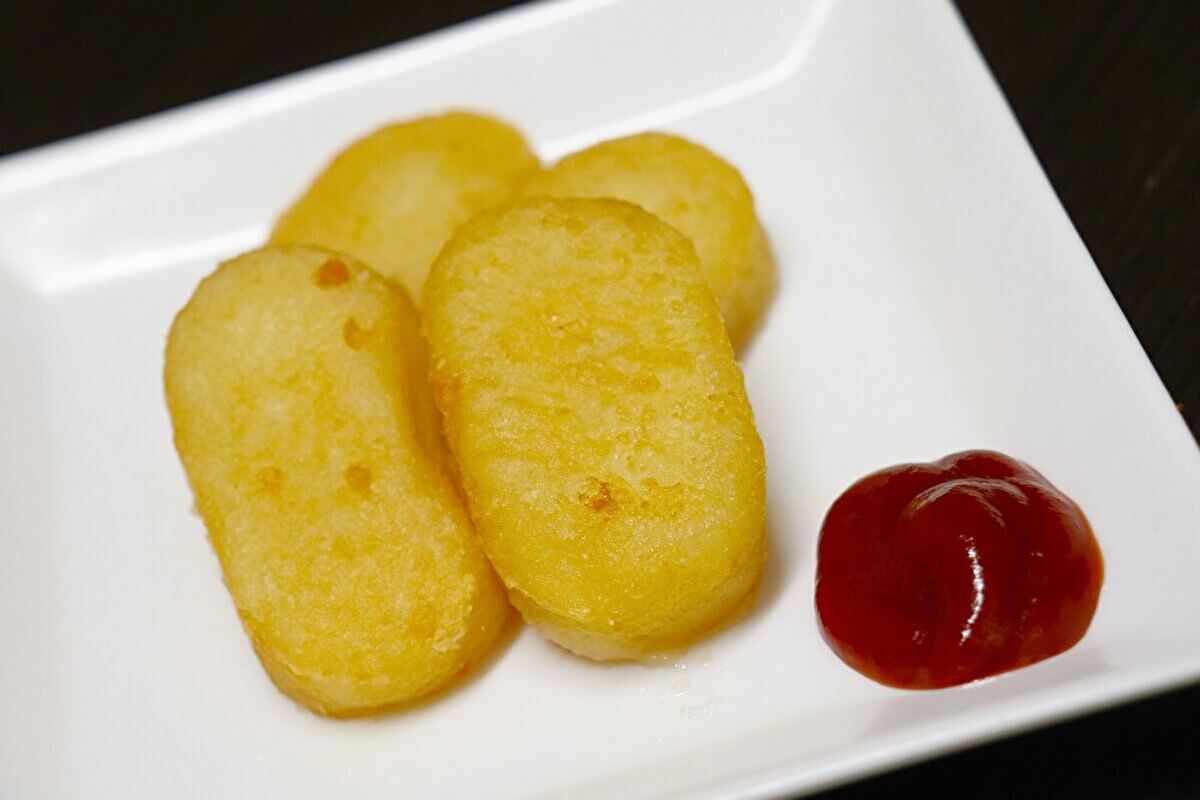 業務スーパーの「揚げチーズいももち」の画像