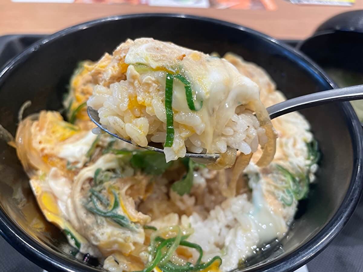 松のやモーニング「玉子丼」の画像
