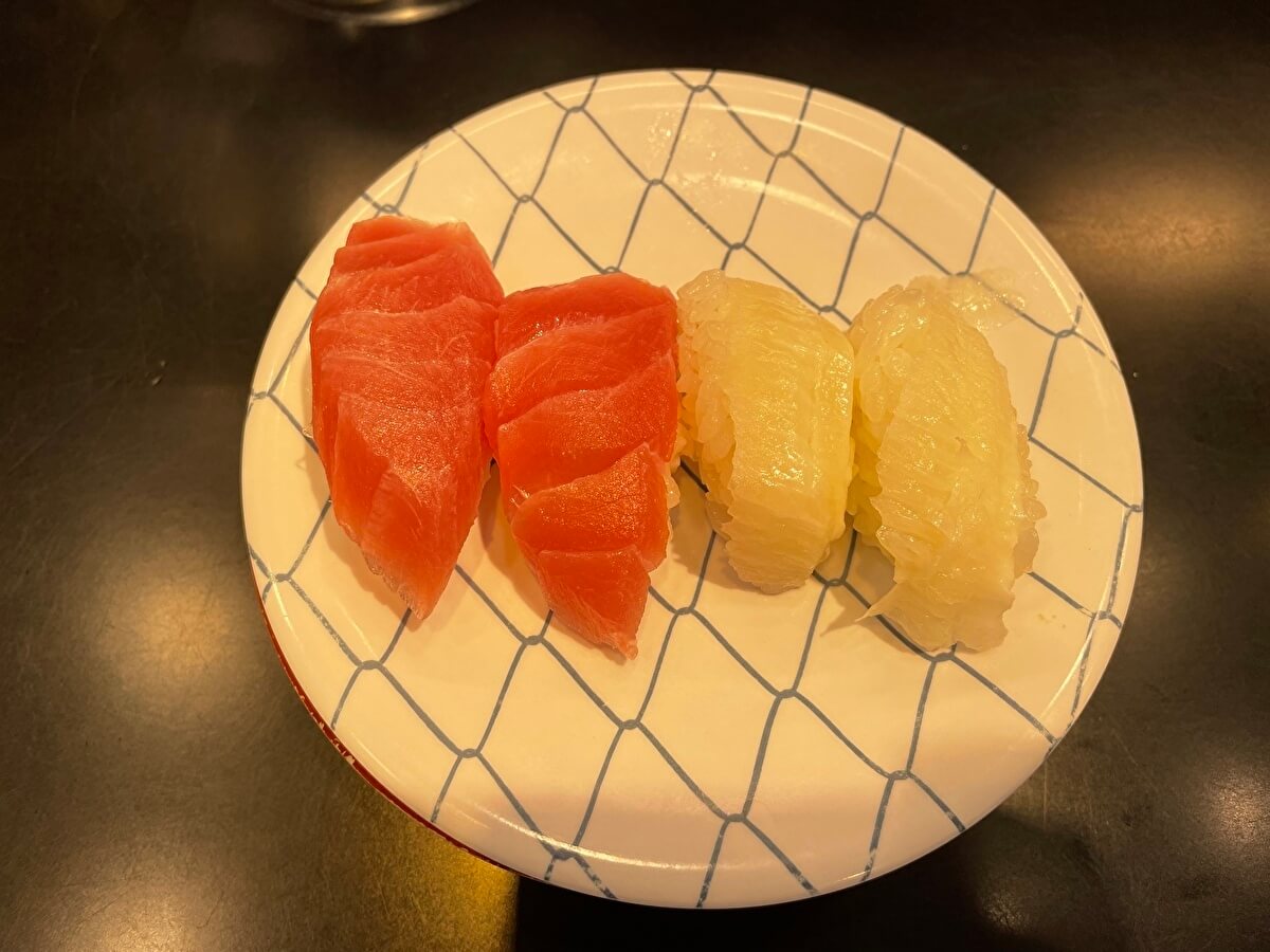 元祖寿司「まぐろ」と「えんがわ」の画像