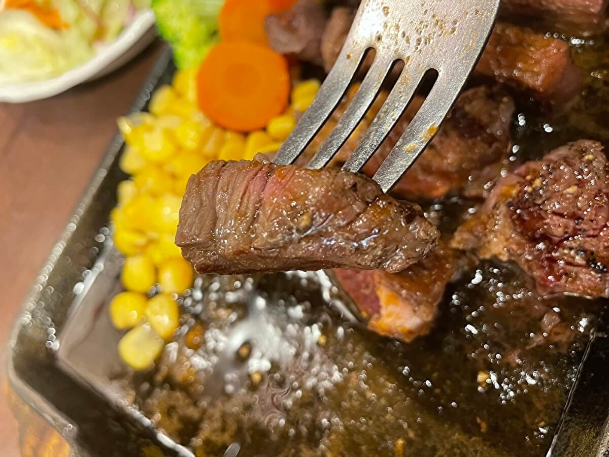 【やっぱりステーキ】【いきなり！ステーキ】【感動の肉と米】など人気ステーキ8品食べてみた！の画像8