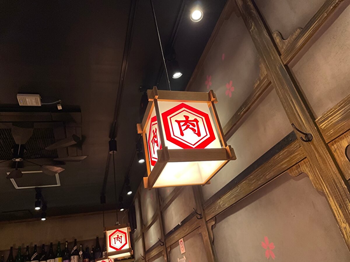 【肉寿司】都内で一斉閉店、最終日に看板メニューを食べてわかった「ブーム終焉の理由」の画像2