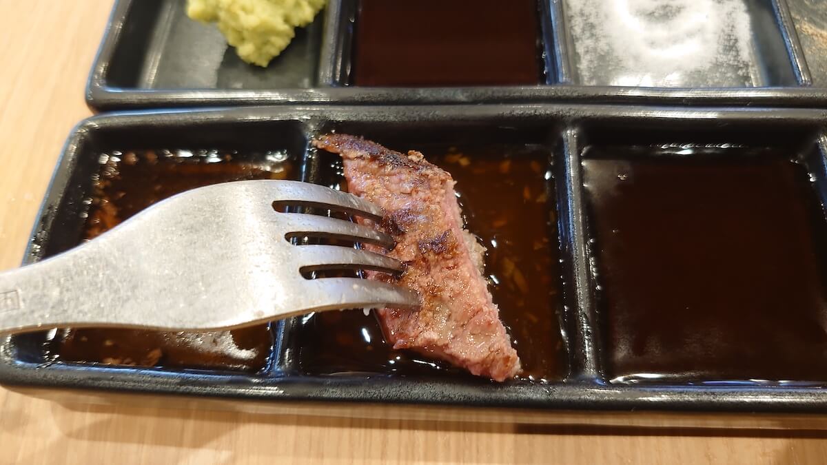 【やっぱりステーキ】【いきなり！ステーキ】【感動の肉と米】など人気ステーキ8品食べてみた！の画像54