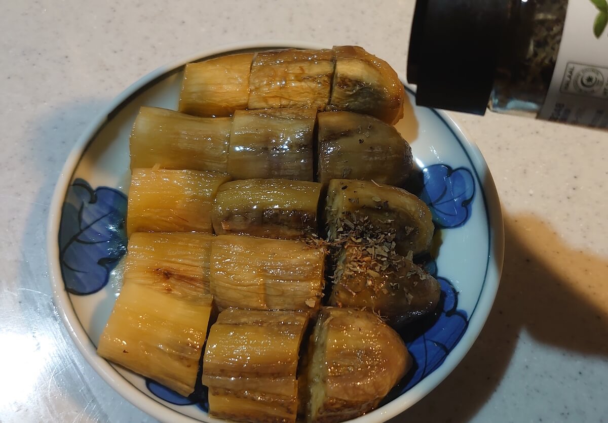 賛否両論ドリンク【フリスクスパークリング】、実は「焼きなす」と相性ベスト！　グルメライターのアレンジレシピの画像14