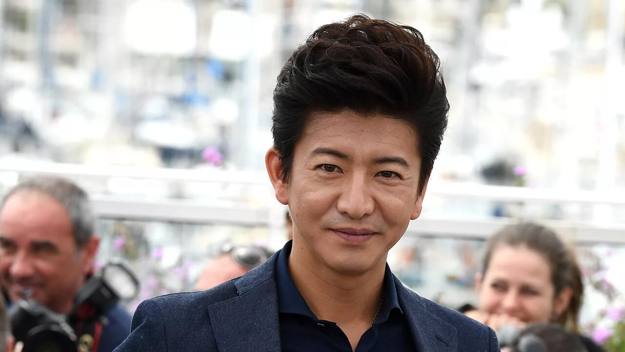 木村拓哉の「コートのたたみ方」が話題！　バラエティで見せる繊細な心遣い【YouTube曜日別急上昇#1】の画像1